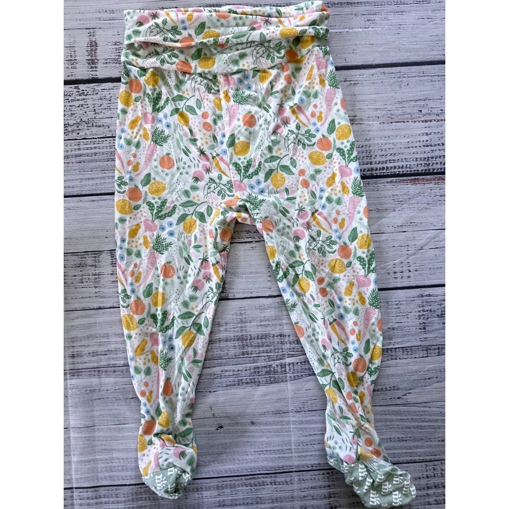 Magnetic Me Pajama Set Kids White Garden Veggie Magnetic Closure 9-12 Months